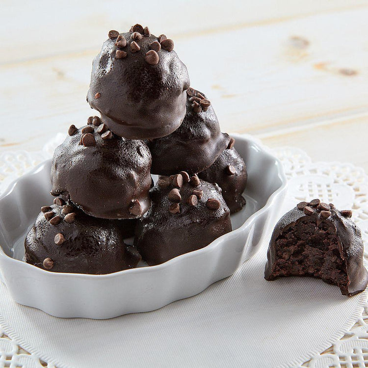 ChocolateChipCakeBalls_Truffles_CakeBalls-medium.jpg