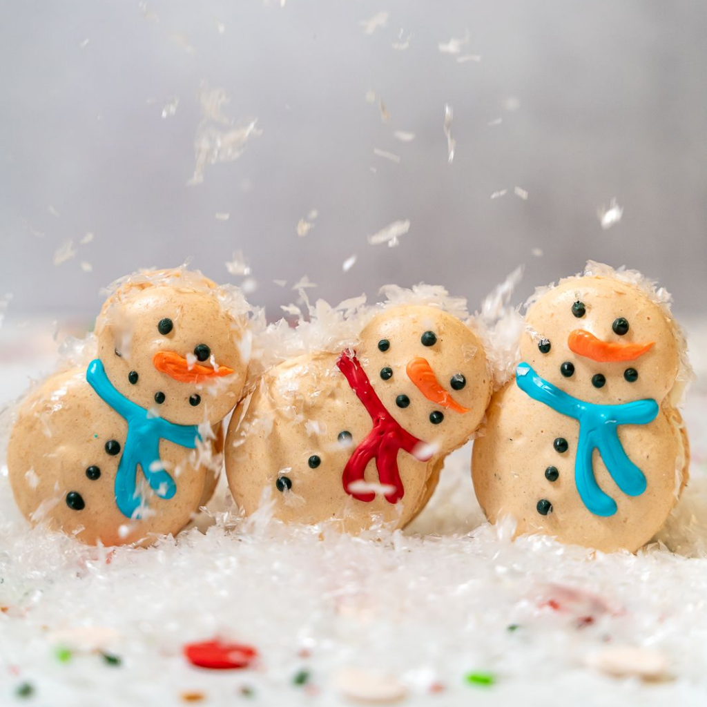 Snowman Macarons