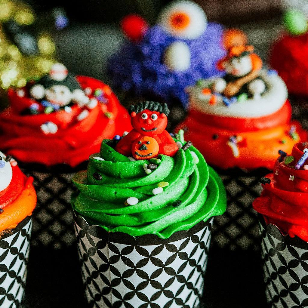 Halloween_Cupcakes2.jpg