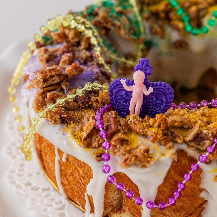 MARDI_GRAS_TOFFEE_CRUNCH_KING_CAKE2.jpg