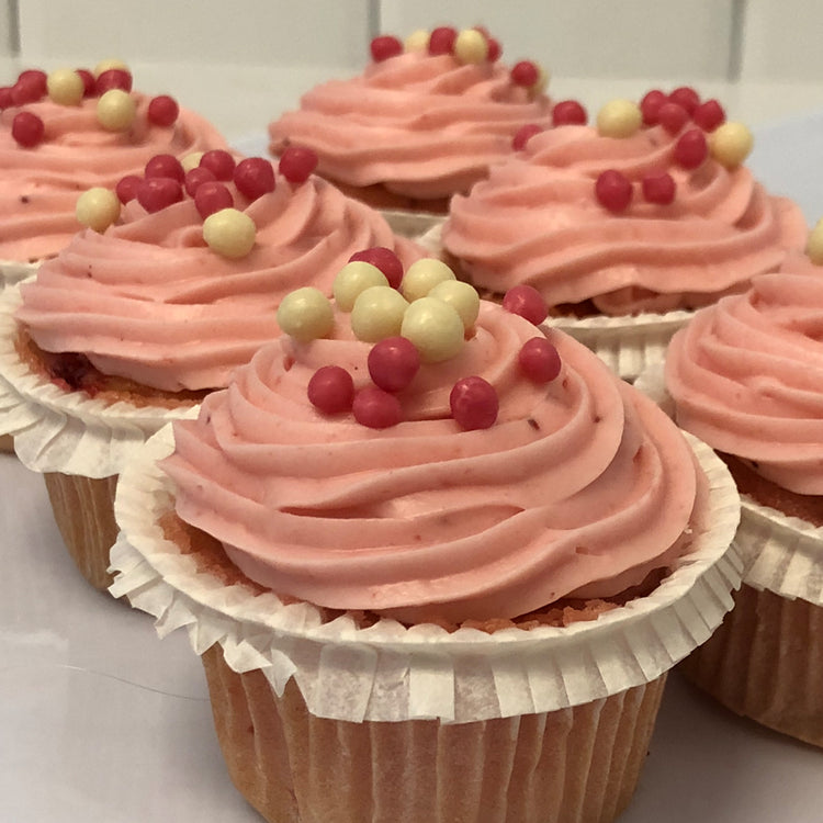 MINI_straw_cupcakes.jpg