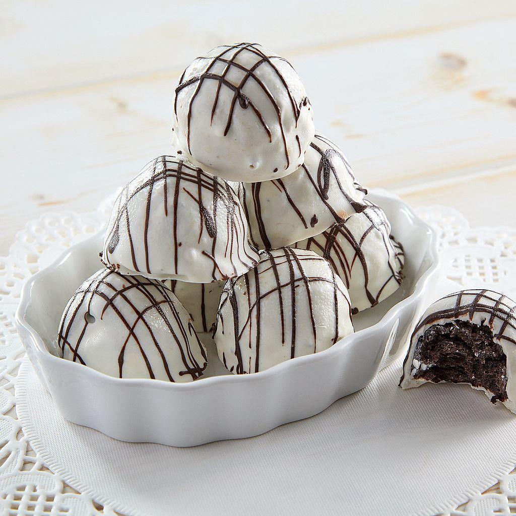 Oreo_Truffles_Truffles_CakeBalls-medium.jpg