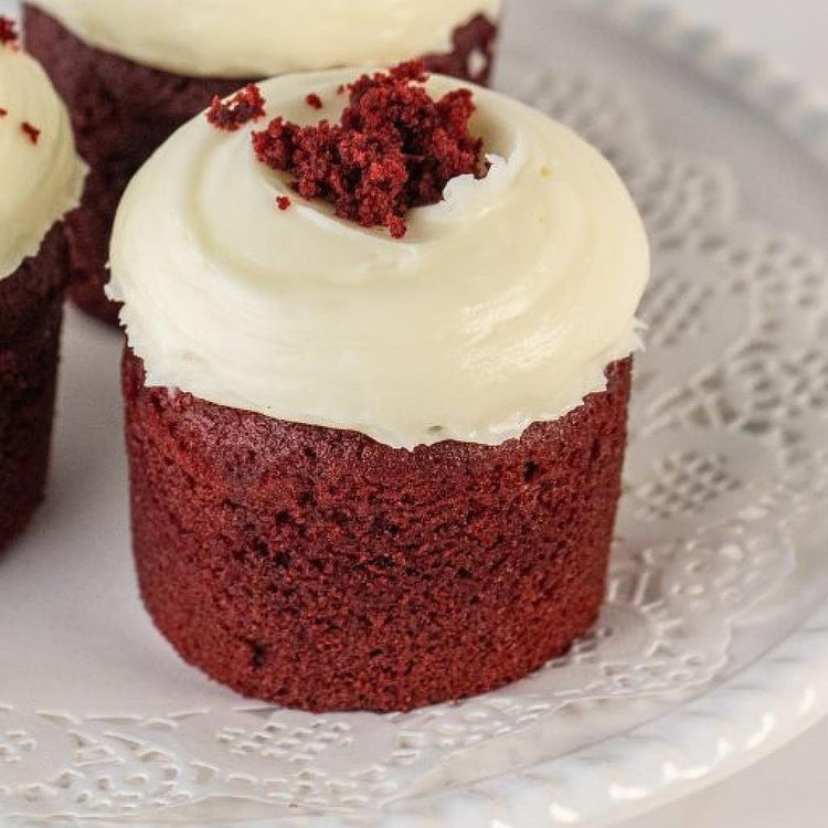 Red_Velvet_Cupcakes_Cupcakes.jpg