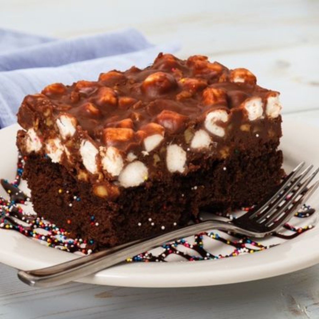 SLICES-ROCKYROADTEXASSHEETCAKE-SQ-2025-1.png