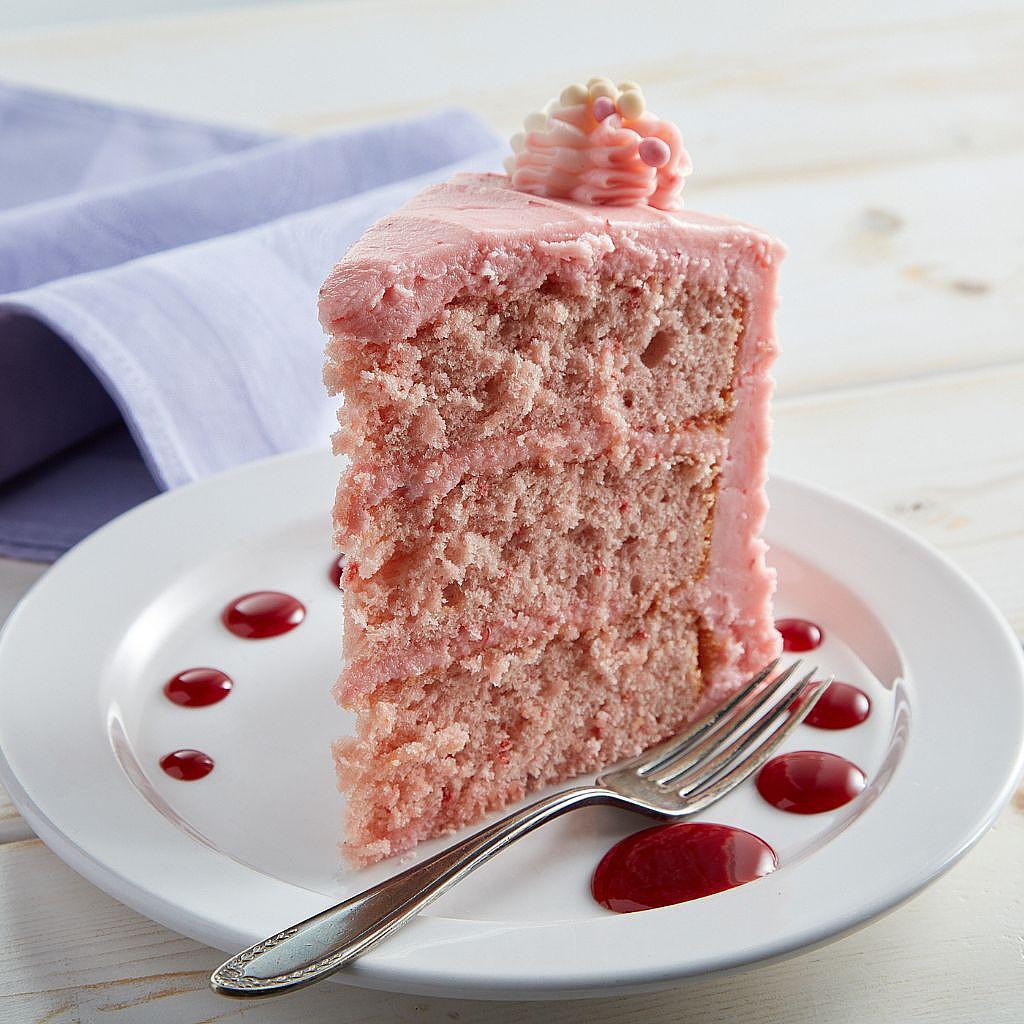 Strawberry_Dream_Cake_Slice-medium.jpg