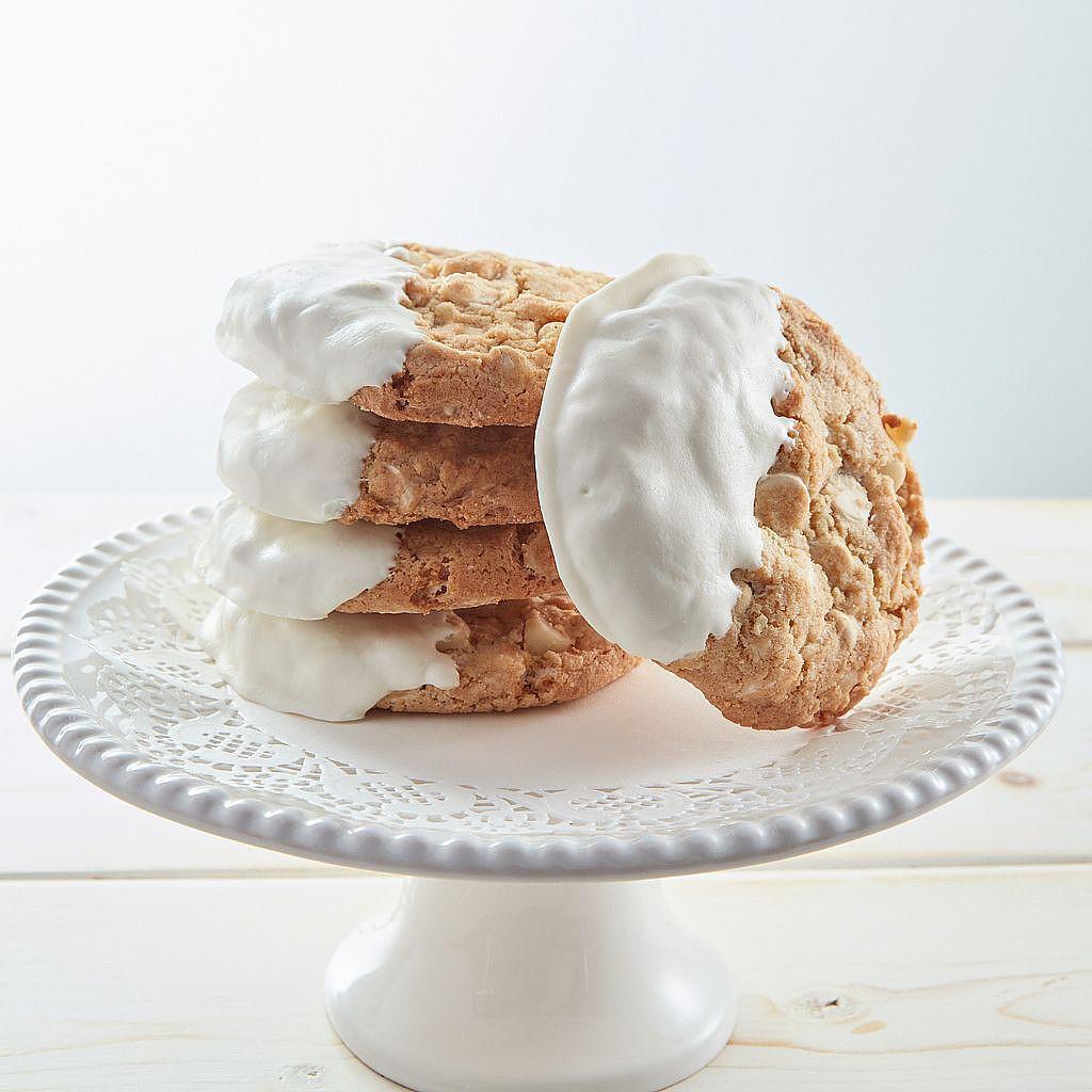 White-DippedWhiteChocolateMacadamiaNutCookies_Cookies-medium.jpg